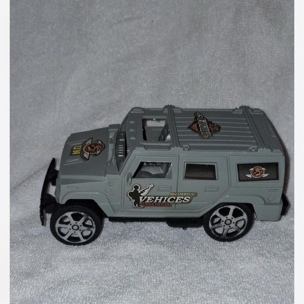 Military Army Gray Toy Jeep Truck with‎ Realistic Decals soldier special